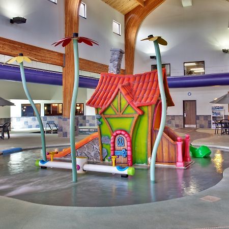 Best Western Watertown Inn & Suites Esterno foto