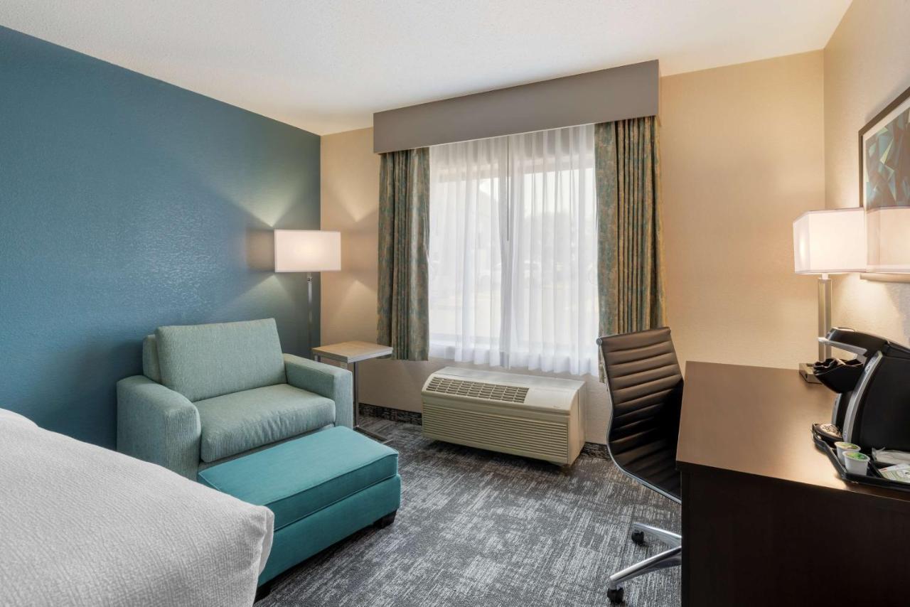 Best Western Watertown Inn & Suites Esterno foto