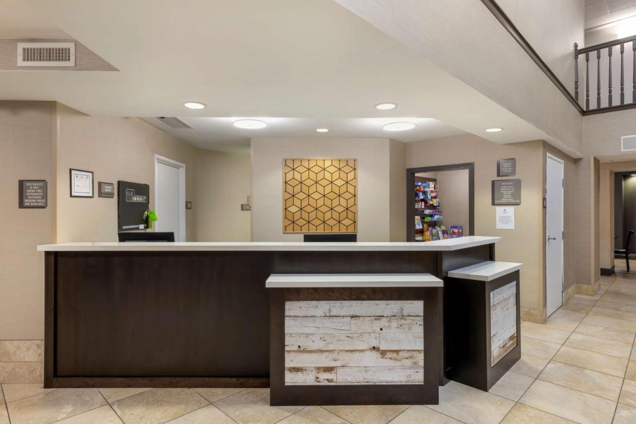 Best Western Watertown Inn & Suites Esterno foto