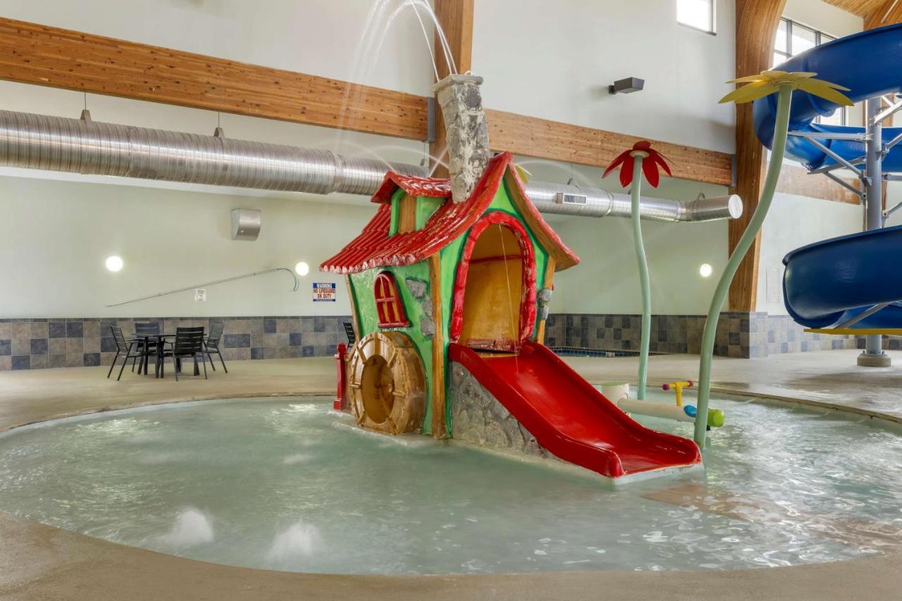Best Western Watertown Inn & Suites Esterno foto