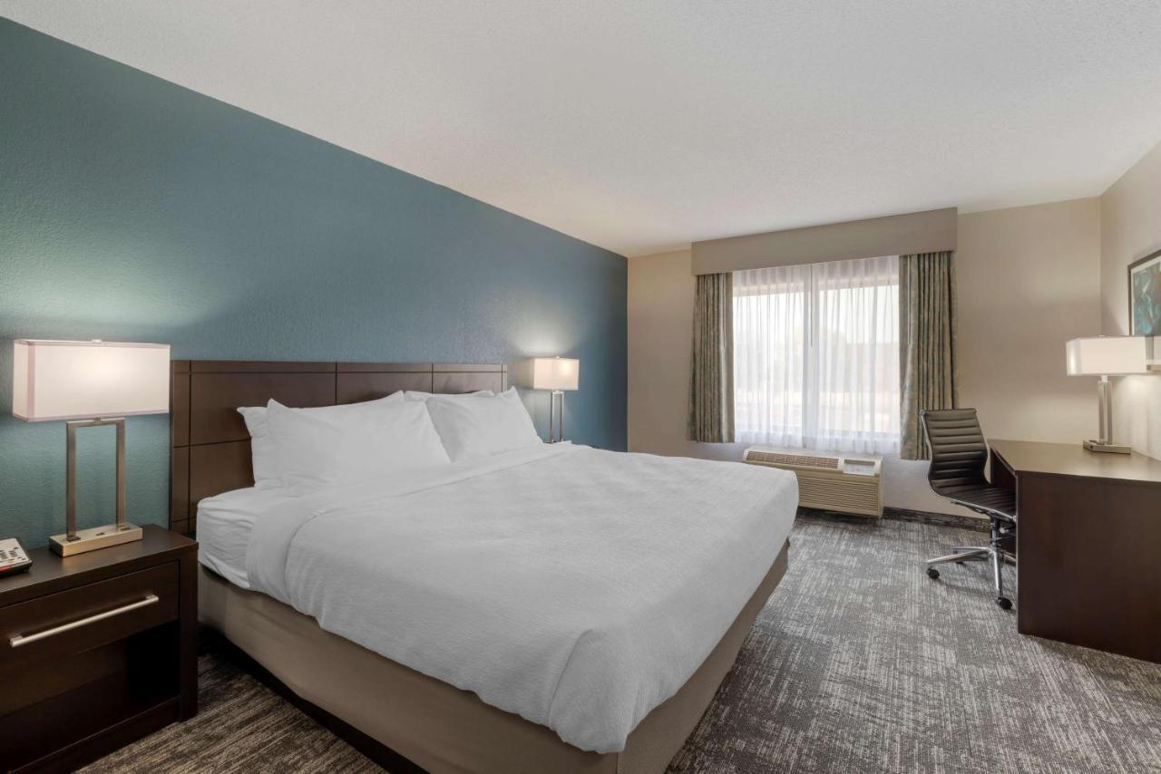 Best Western Watertown Inn & Suites Esterno foto