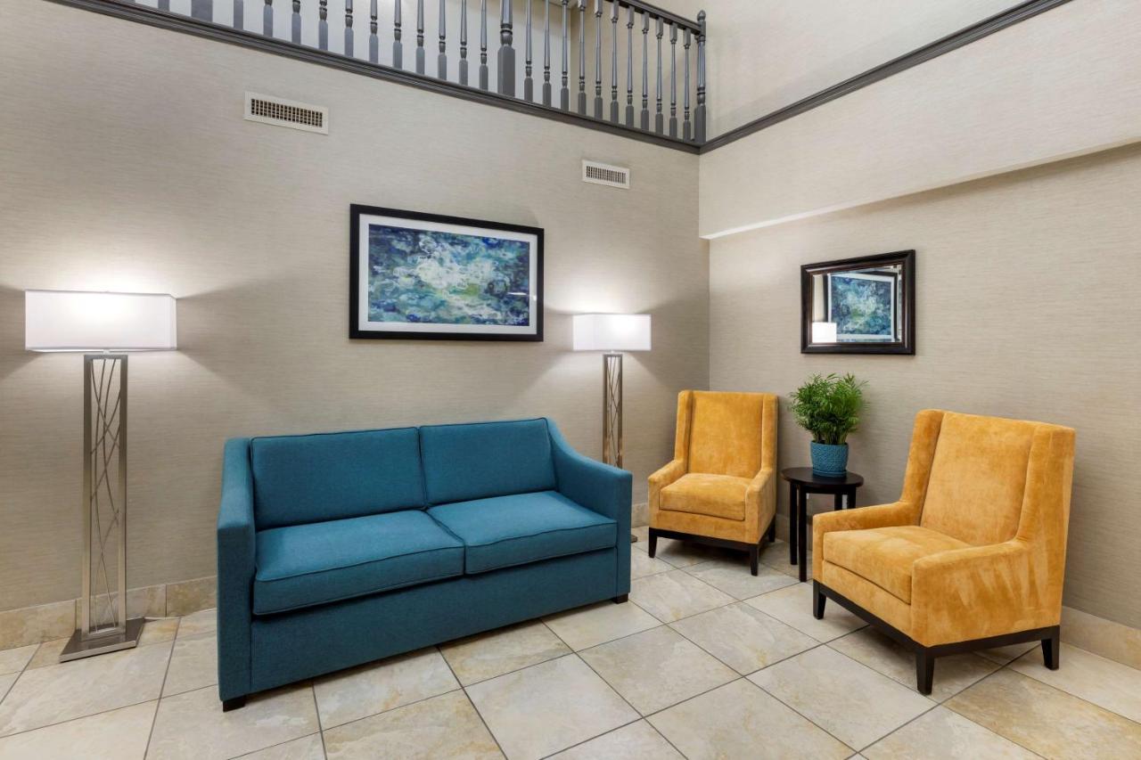 Best Western Watertown Inn & Suites Esterno foto