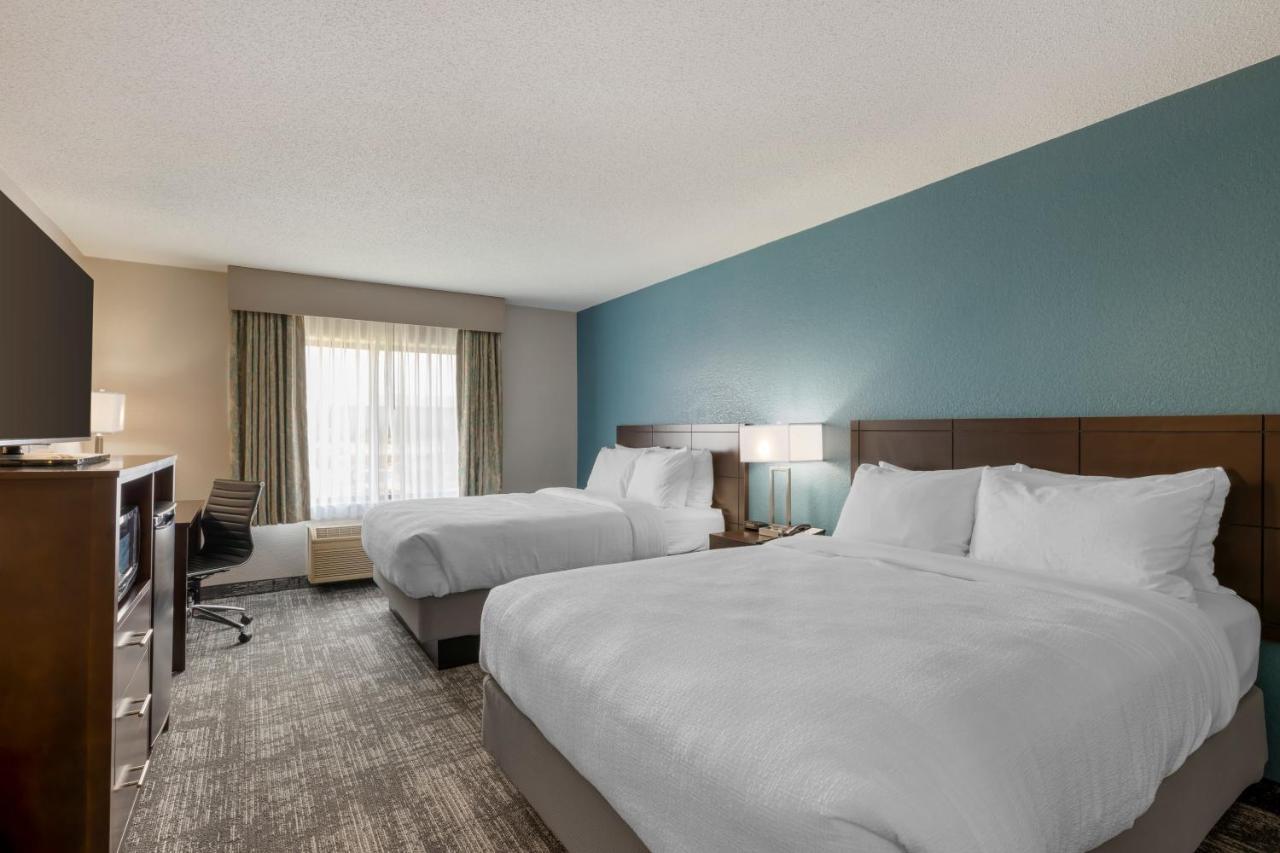 Best Western Watertown Inn & Suites Esterno foto