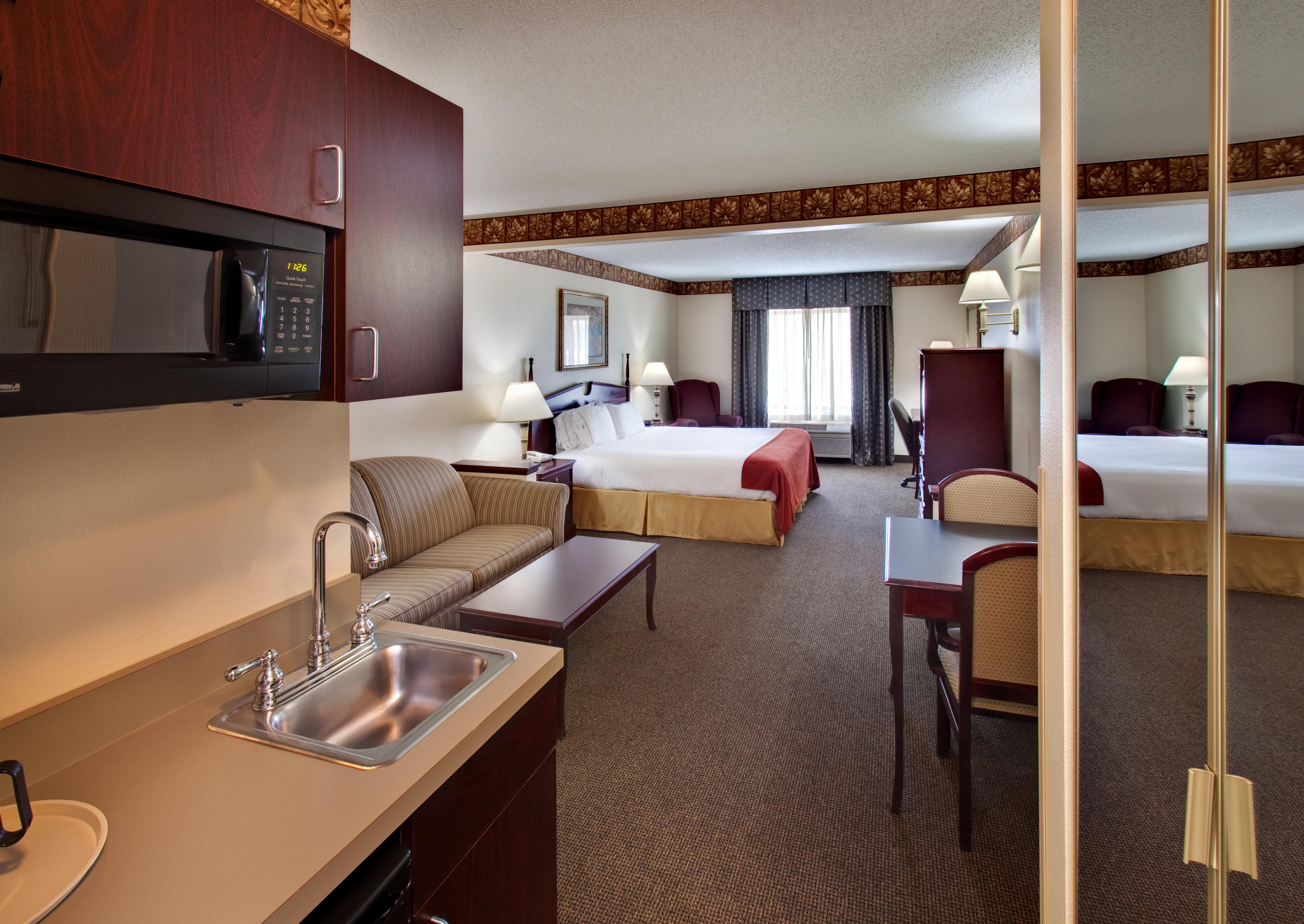 Best Western Watertown Inn & Suites Esterno foto