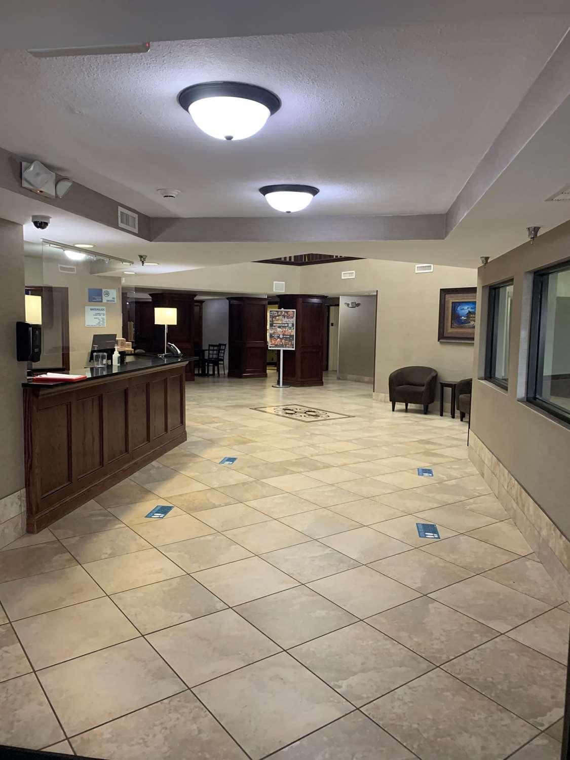 Best Western Watertown Inn & Suites Esterno foto