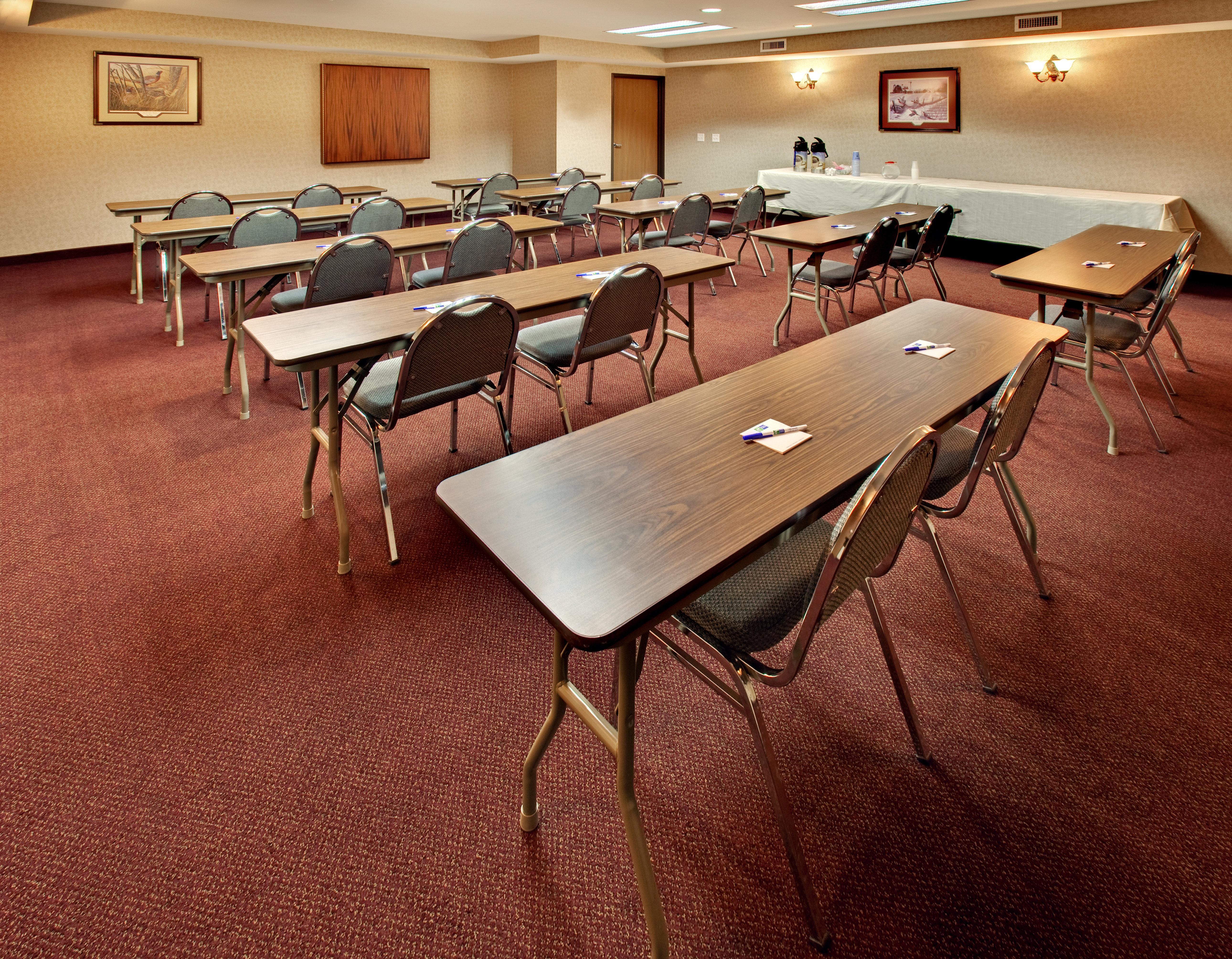 Best Western Watertown Inn & Suites Esterno foto
